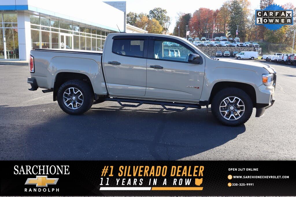 2022 GMC Canyon AT4 Crew Cab 4WD with Cloth
