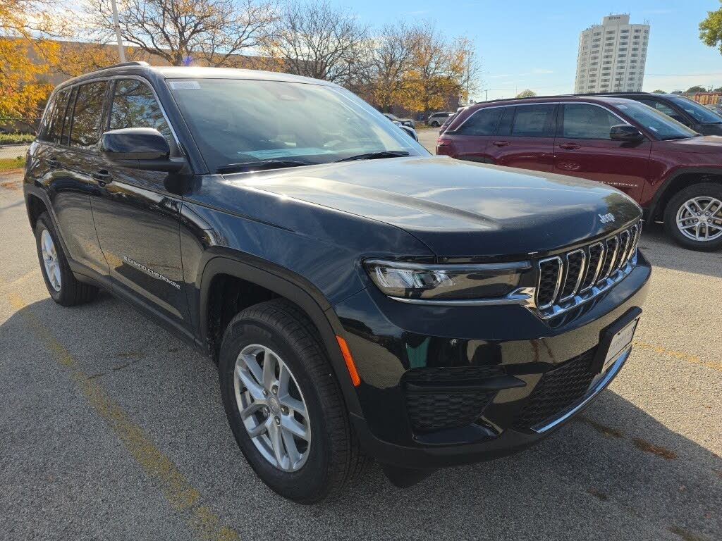 2025 Jeep Grand Cherokee Laredo 4WD