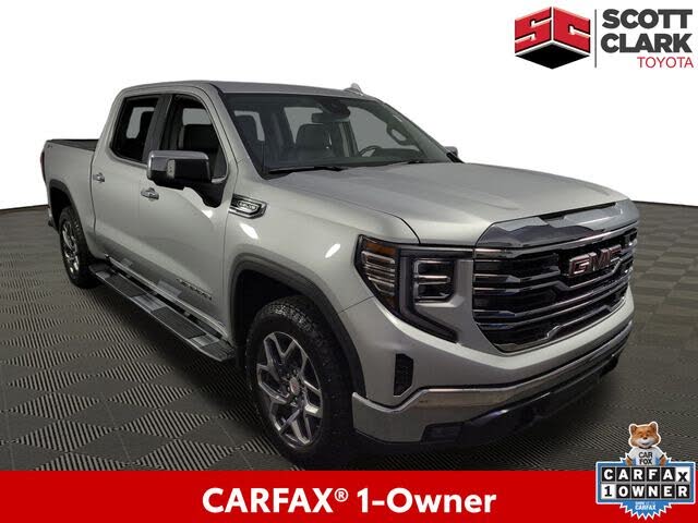 2022 GMC Sierra 1500 SLT Crew Cab 4WD