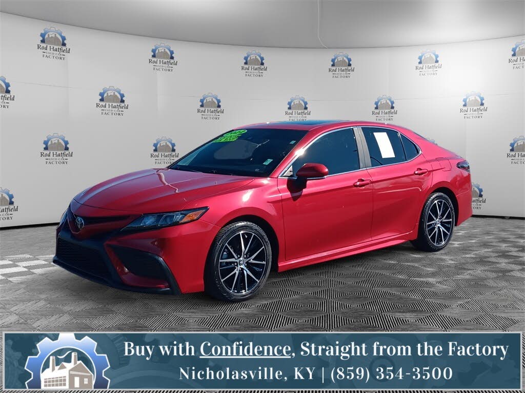 2022 Toyota Camry SE FWD