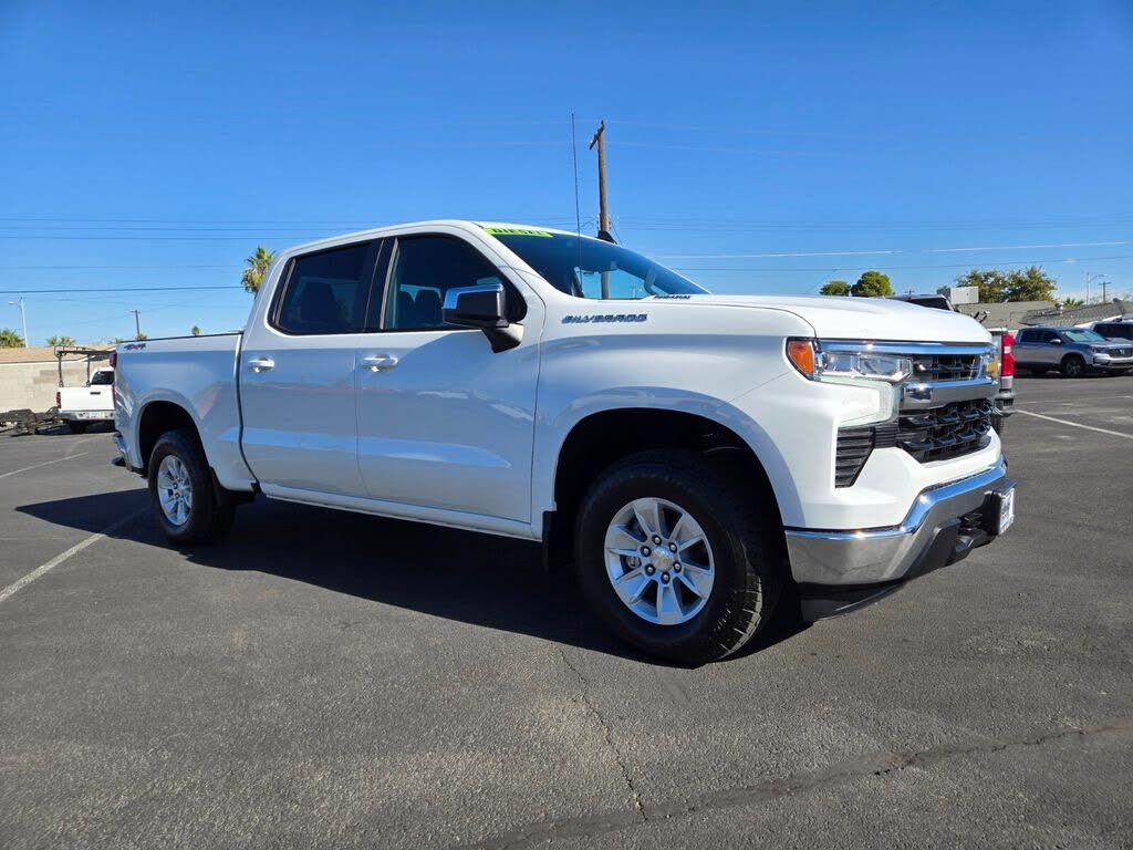 2025 Chevrolet Silverado 1500 LT Crew Cab 4WD