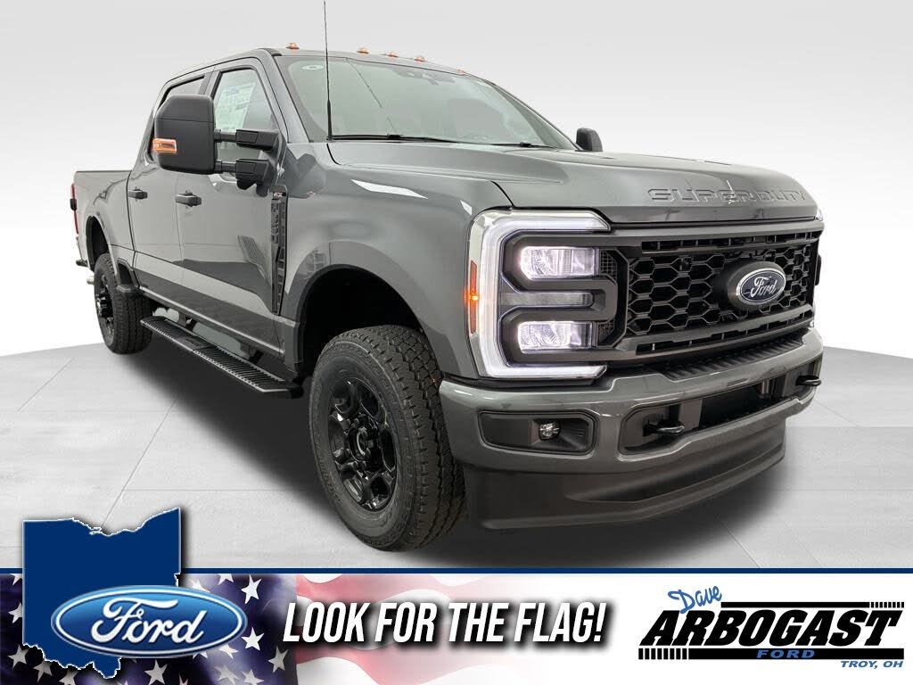 2026 Ford F-350 Super Duty XL Crew Cab 4WD
