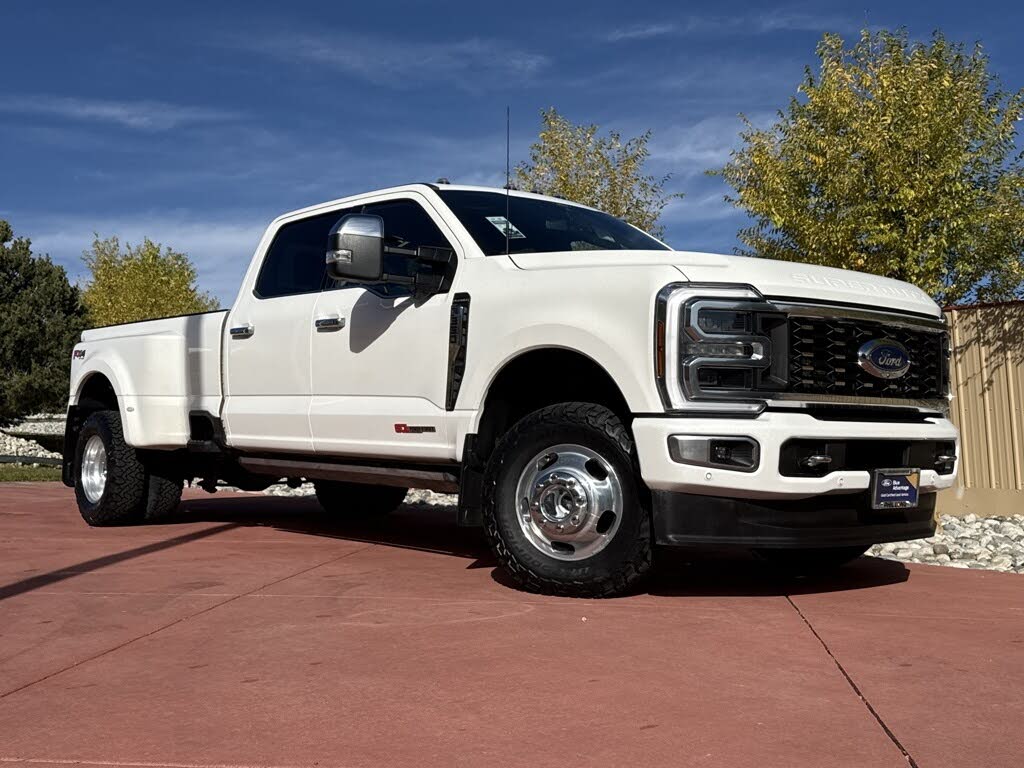 2024 Ford F-350 Super Duty Platinum Crew Cab LB DRW 4WD