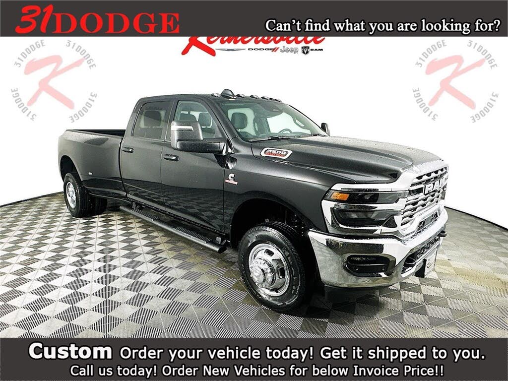 2026 RAM 3500 Tradesman Crew Cab LB DRW 4WD