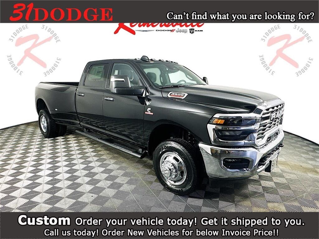 2026 RAM 3500 Tradesman Crew Cab LB DRW 4WD