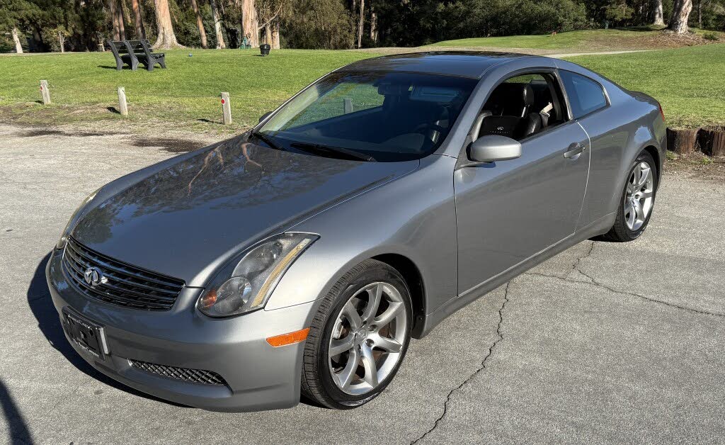 2004 INFINITI G35 Coupe RWD