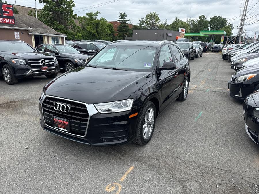 2017 Audi Q3 2.0T quattro Premium