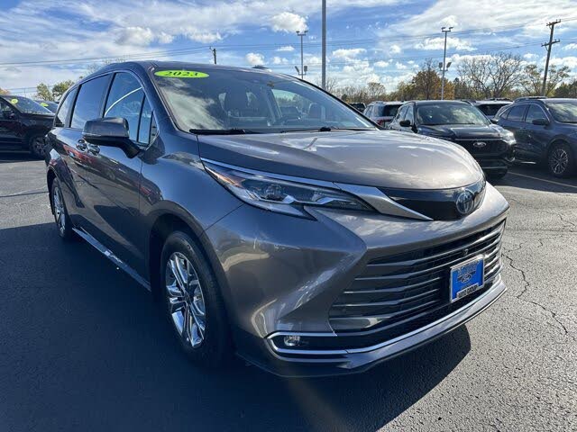 2023 Toyota Sienna Platinum 7-Passenger AWD