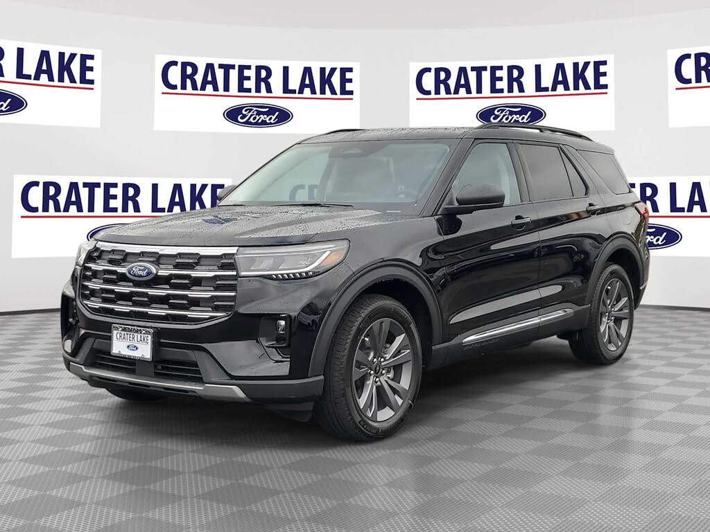 2025 Ford Explorer Active AWD
