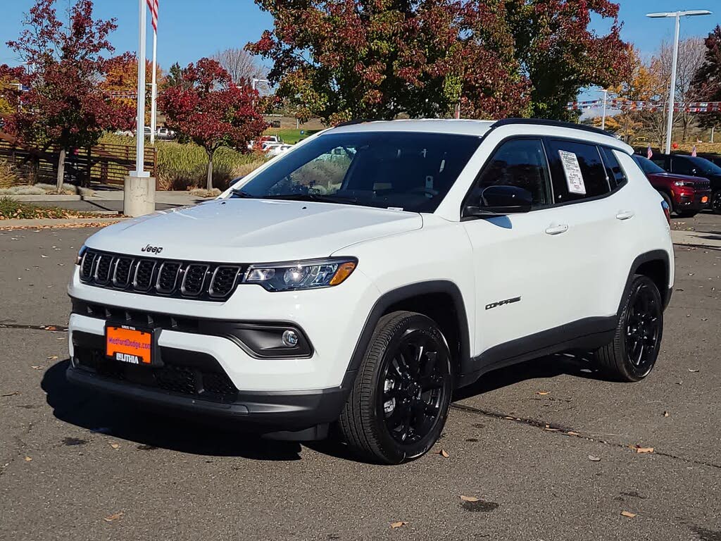 2026 Jeep Compass Latitude Altitude 4WD
