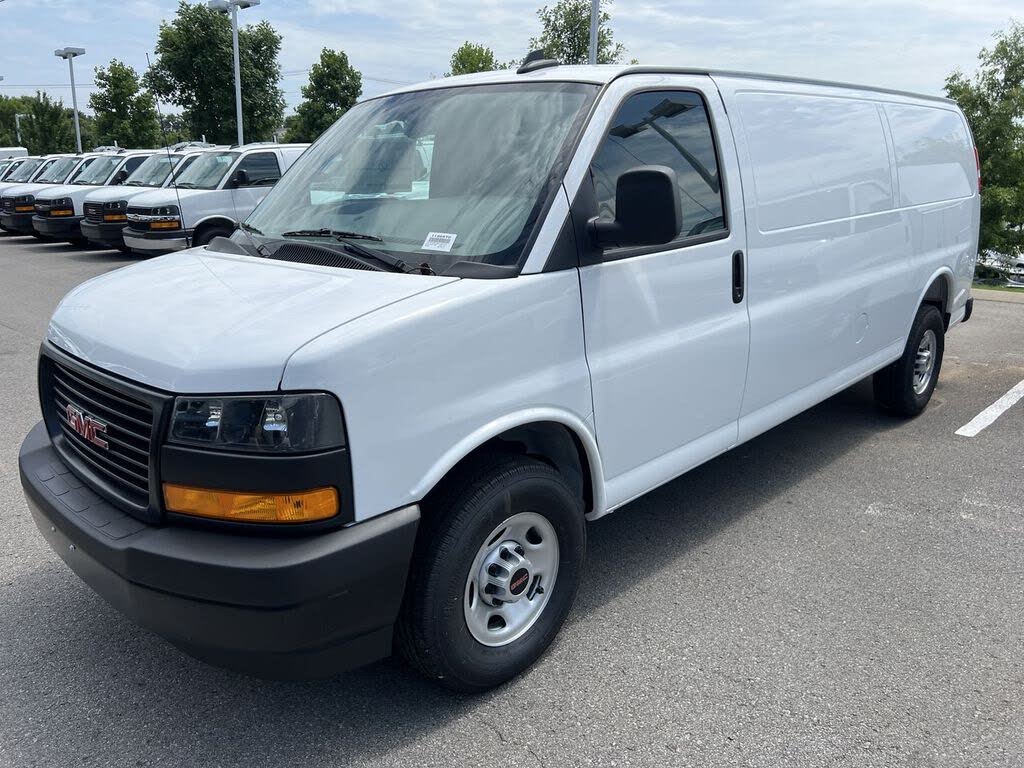 2025 GMC Savana Cargo 2500 RWD