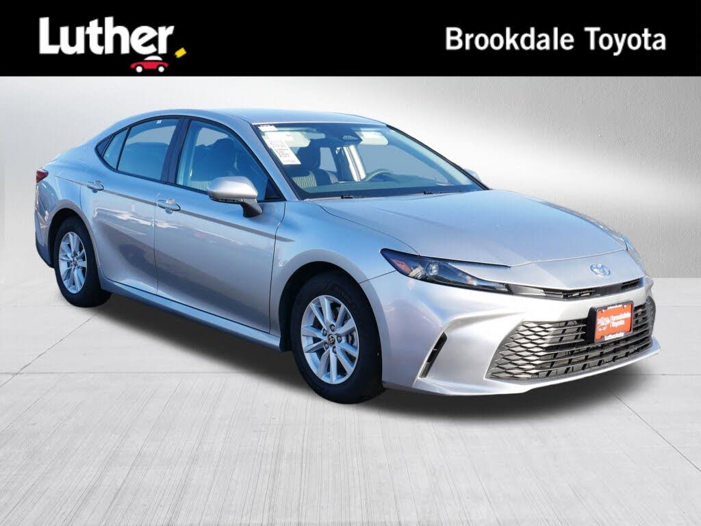 2025 Toyota Camry LE FWD