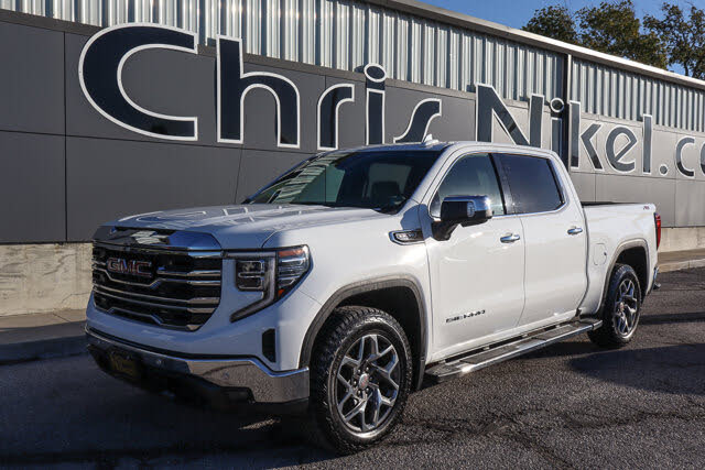 2022 GMC Sierra 1500 SLT Crew Cab 4WD