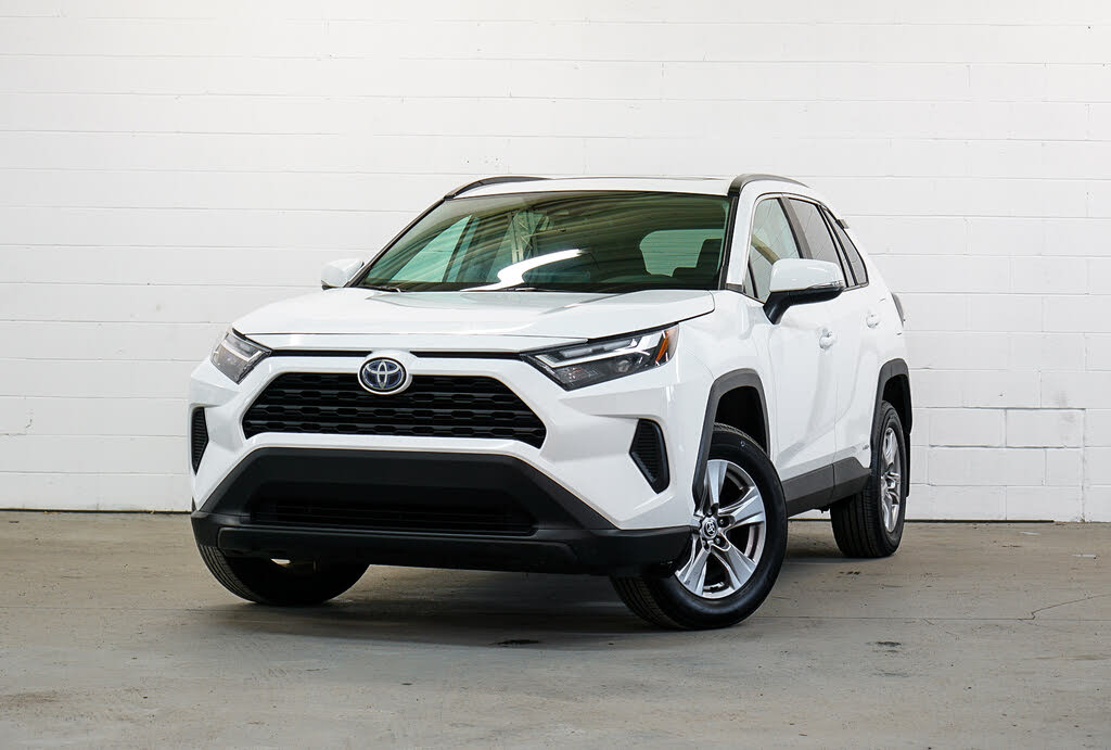 Toyota RAV4 Hybrid XLE AWD 2023