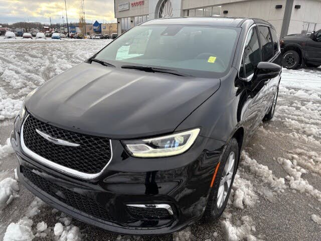 2026 Chrysler Pacifica Select AWD