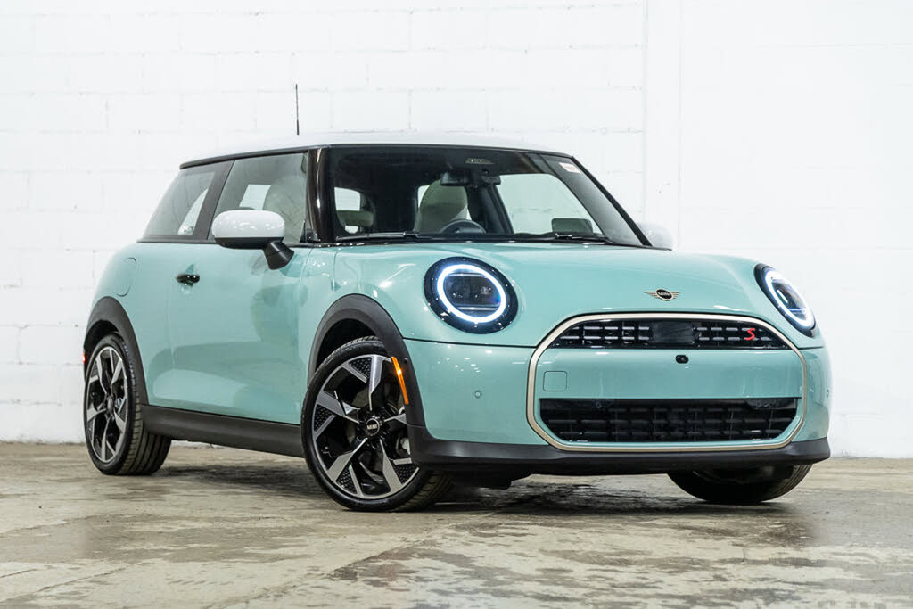 MINI Cooper S 2-Door Hatchback FWD 2025