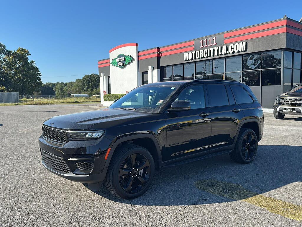 2022 Jeep Grand Cherokee Altitude 4WD