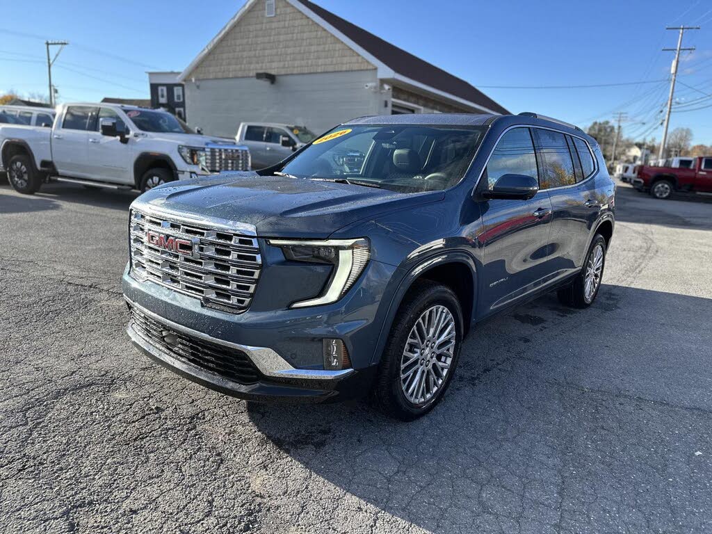 2026 GMC Acadia Denali AWD