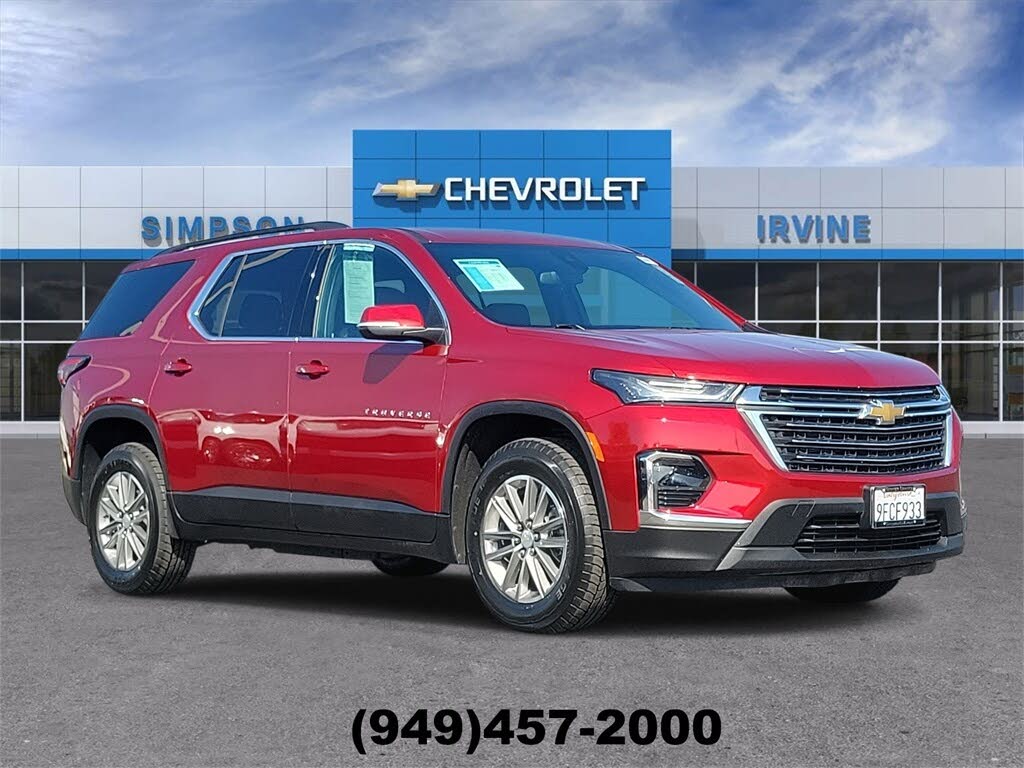 2023 Chevrolet Traverse LT Leather FWD