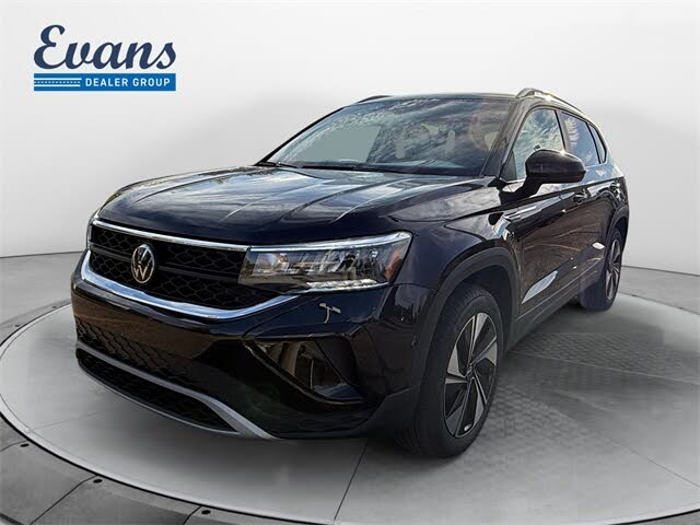 2024 Volkswagen Taos SE 4Motion
