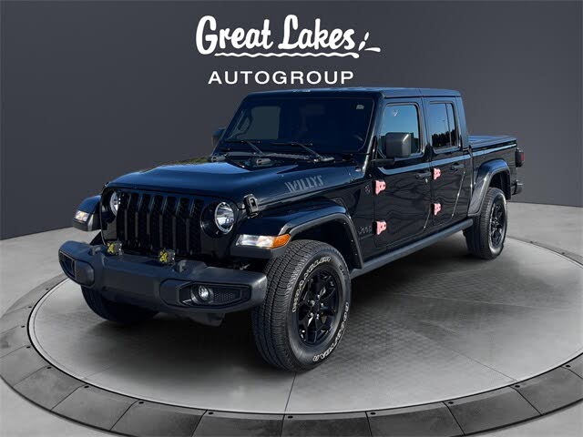 2022 Jeep Gladiator Willys Crew Cab 4WD