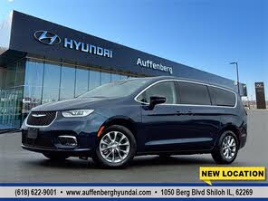 Chrysler Pacifica Touring L AWD