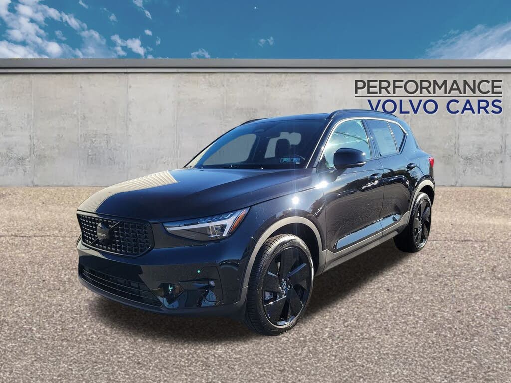 2026 Volvo XC40 B5 Ultra Black Edition AWD