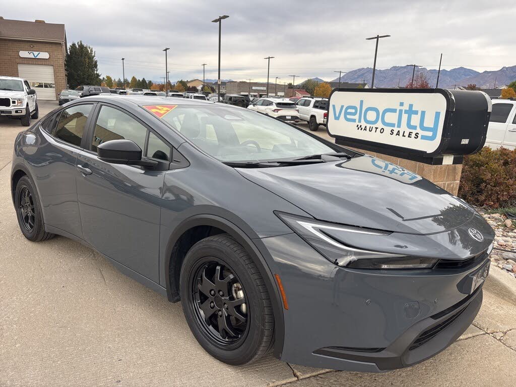 2024 Toyota Prius LE FWD