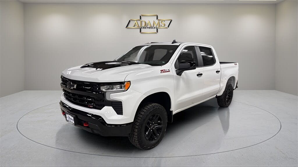 2026 Chevrolet Silverado 1500 LT Trail Boss Crew Cab 4WD