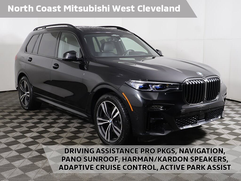 2022 BMW X7 M50i AWD