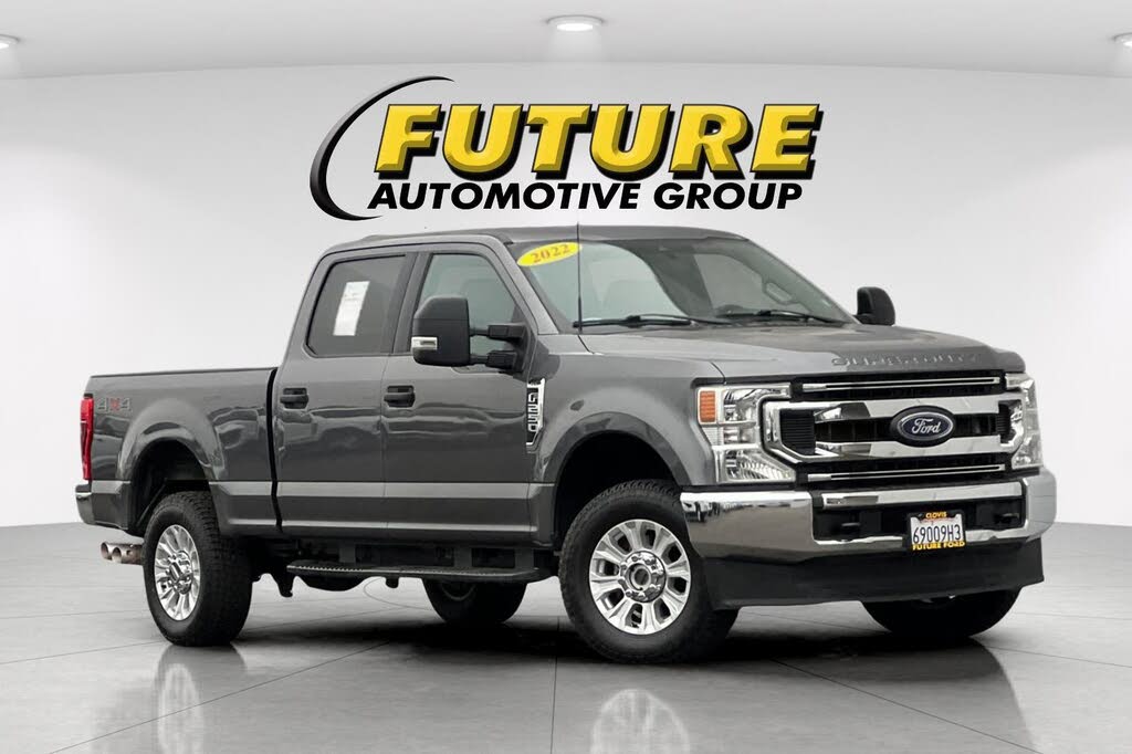 2022 Ford F-250 Super Duty XLT Crew Cab 4WD