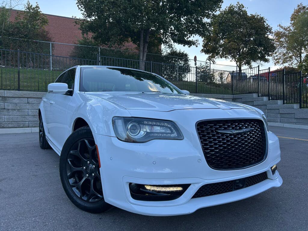 2023 Chrysler 300 Touring L AWD