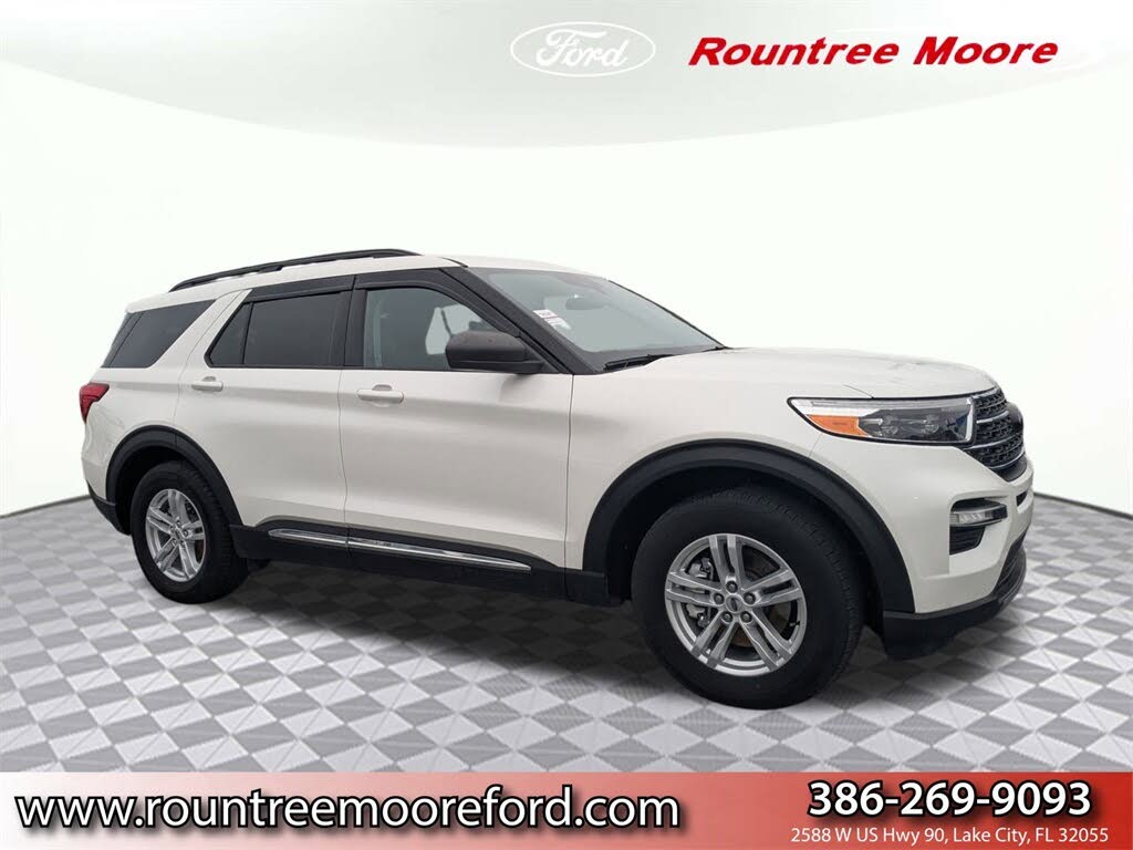 2023 Ford Explorer XLT RWD