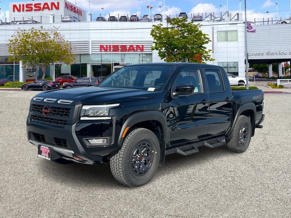2026 Nissan Frontier PRO-4X Crew Cab 4WD