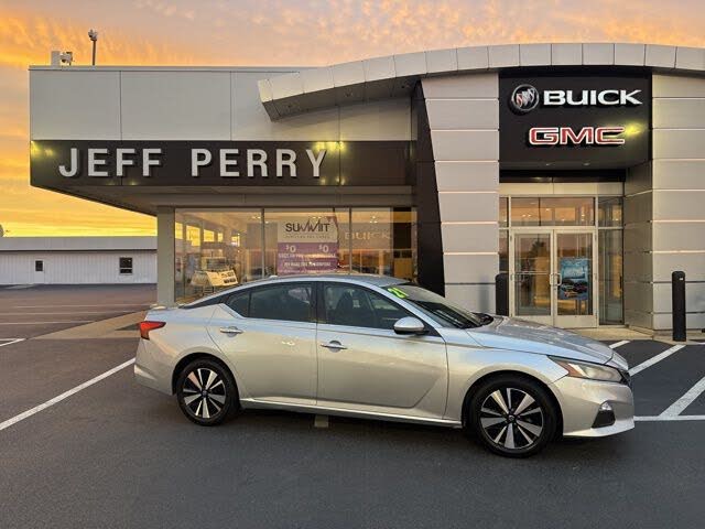 2021 Nissan Altima 2.5 SV FWD