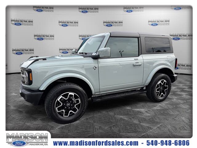 2022 Ford Bronco Outer Banks 2-Door 4WD