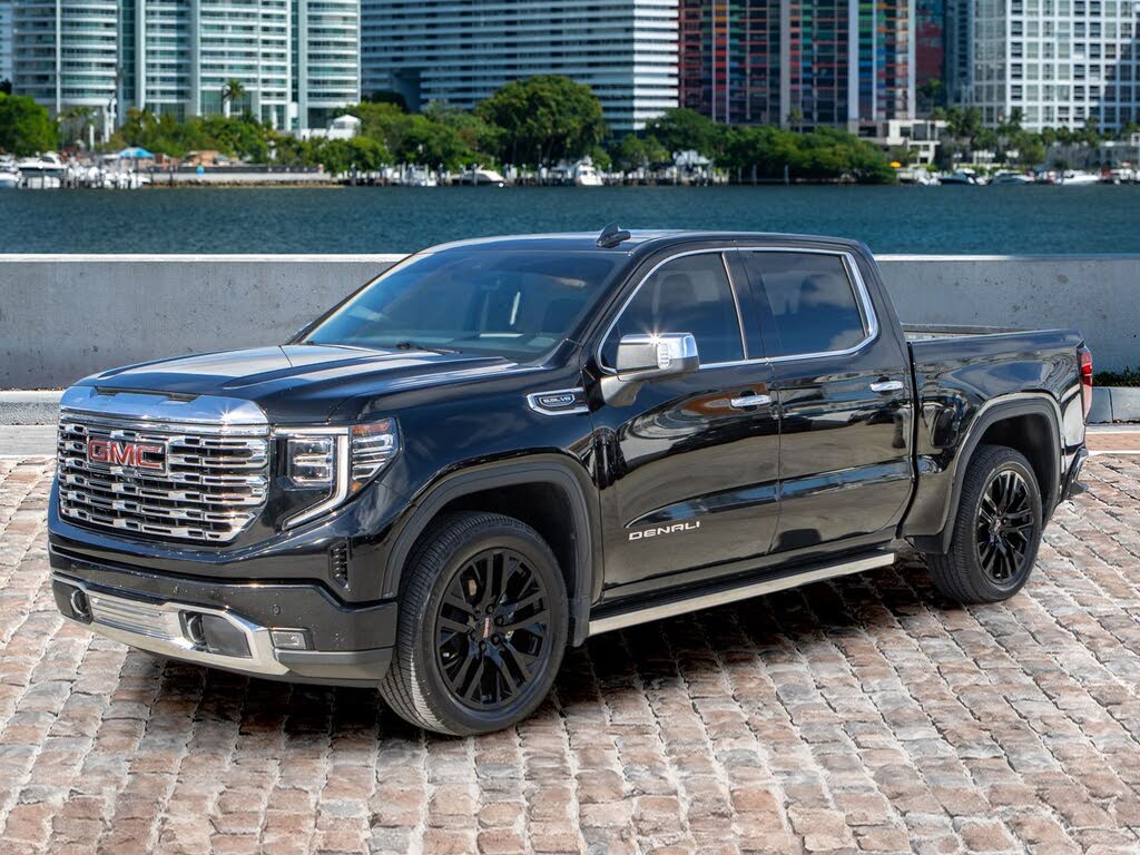 2022 GMC Sierra 1500 Denali Crew Cab 4WD