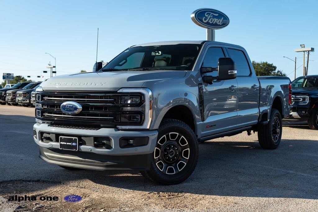 2025 Ford F-250 Super Duty Platinum Crew Cab 4WD