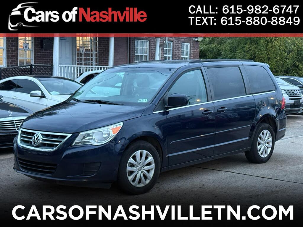 2013 Volkswagen Routan SE