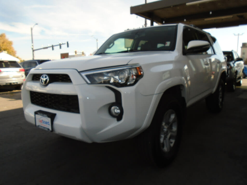 2019 Toyota 4Runner SR5 4WD