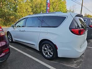 Chrysler Pacifica Limited FWD