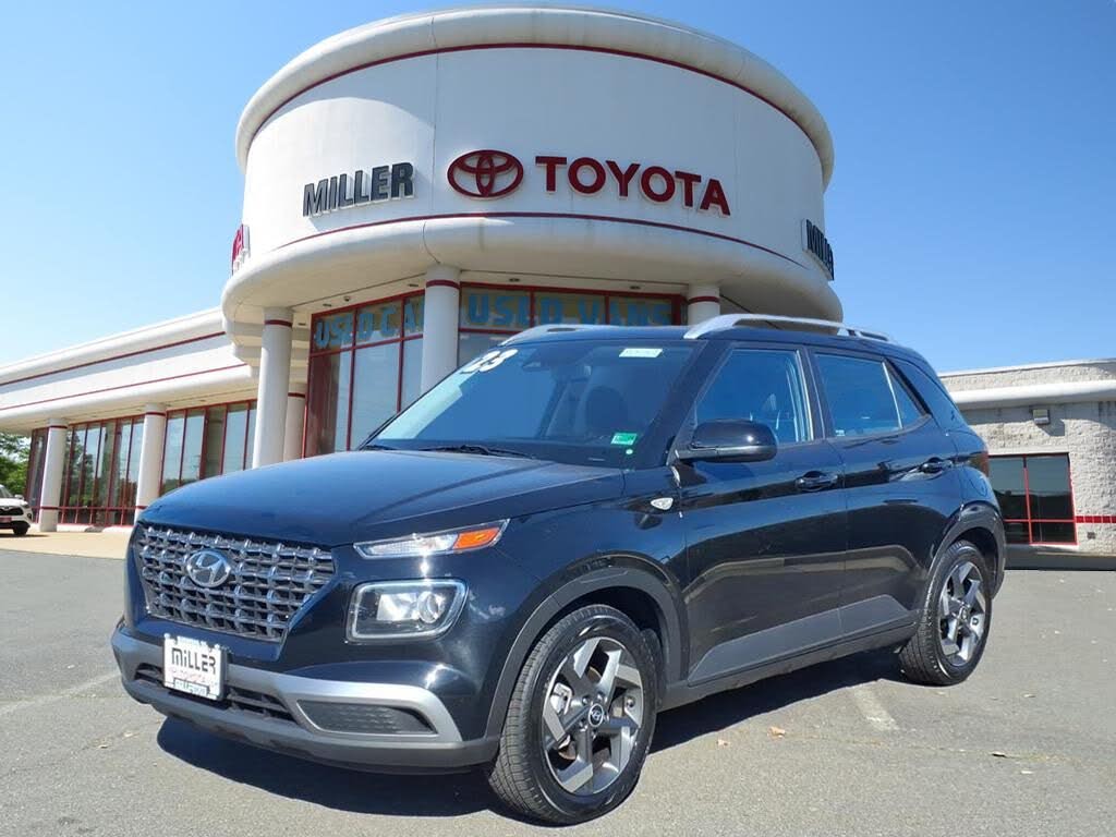 2023 Hyundai Venue SEL FWD