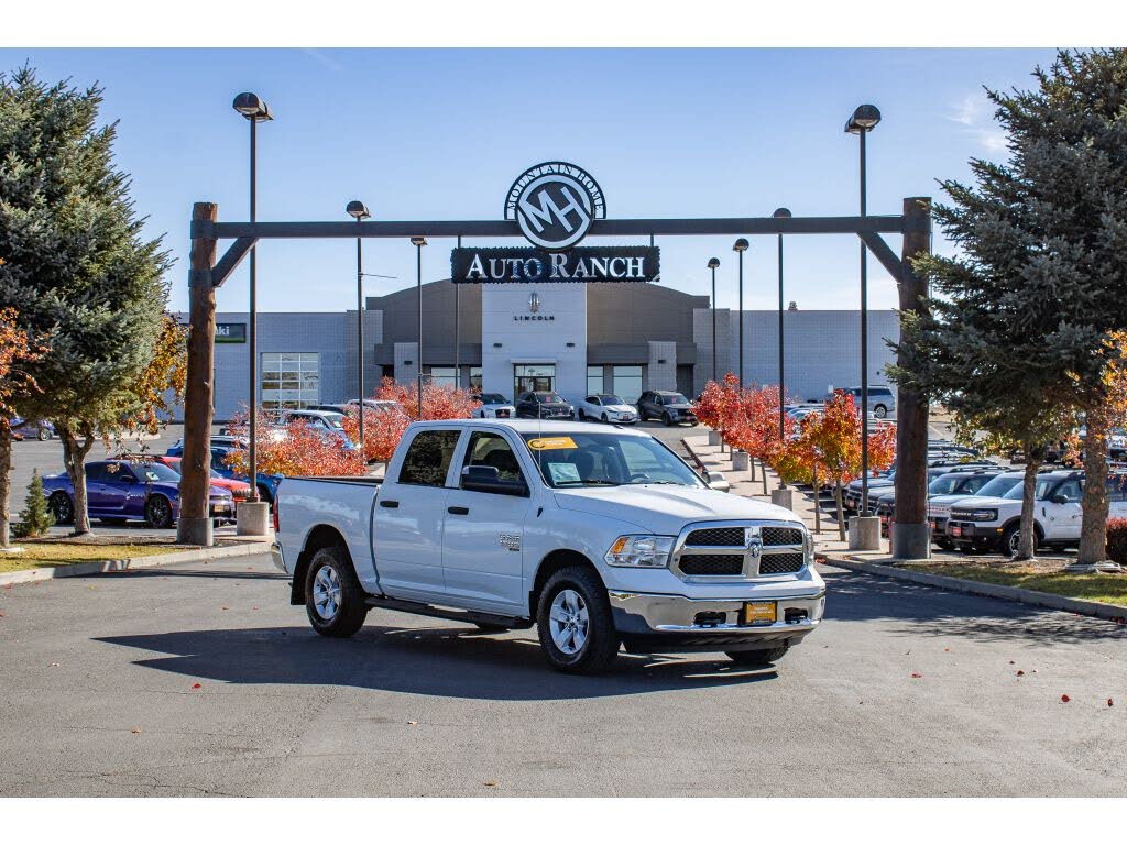 2023 RAM 1500 Classic Tradesman Crew Cab 4WD