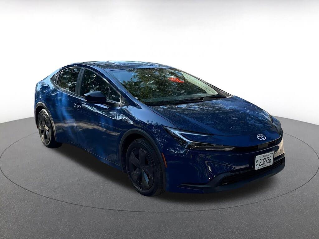 2025 Toyota Prius LE FWD