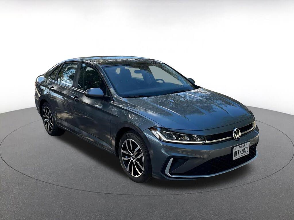 2025 Volkswagen Jetta SE FWD