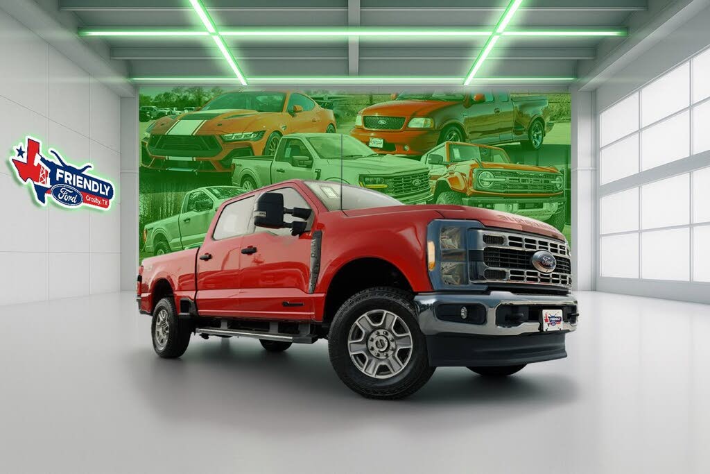 2025 Ford F-250 Super Duty XLT Crew Cab 4WD