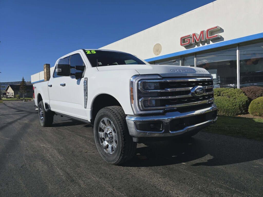 2025 Ford F-250 Super Duty King Ranch Crew Cab 4WD