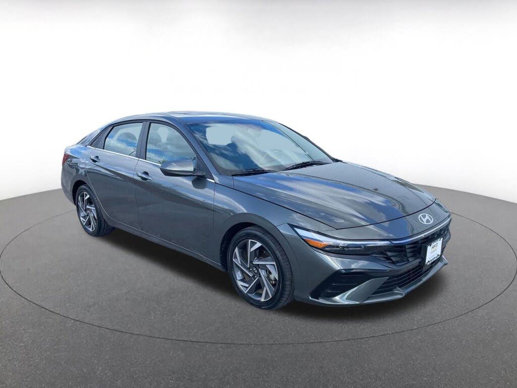 2025 Hyundai Elantra SEL Convenience FWD