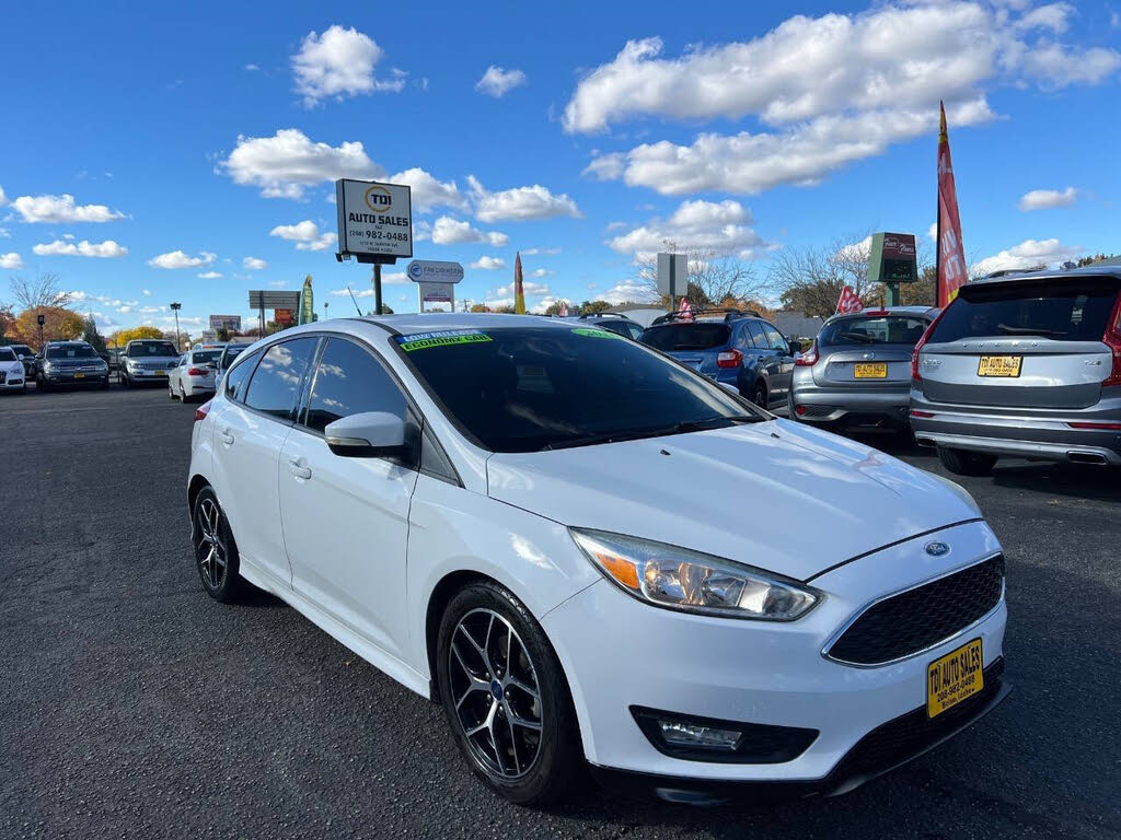 2016 Ford Focus SE Hatchback