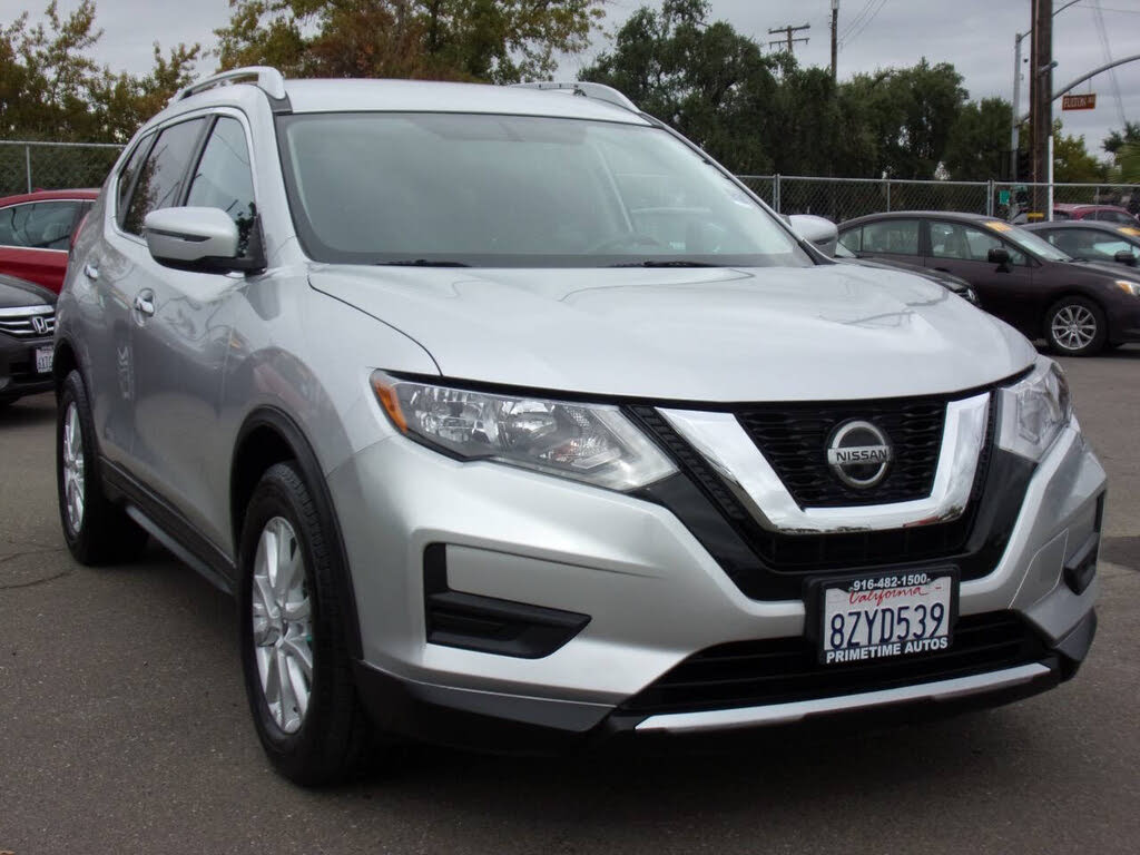 2018 Nissan Rogue SV FWD